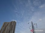 Jakarta diprakirakan berawan tebal pada Senin pagi