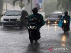 Sabtu, BMKG peringatkan potensi hujan dan suhu panas di sejumlah kota