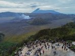 Pesona Taman Nasional Bromo Tengger Semeru saat libur Tahun Baru
