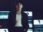 Polisi tangkap penggemar yang berulang kali datangi rumah Jungkook BTS